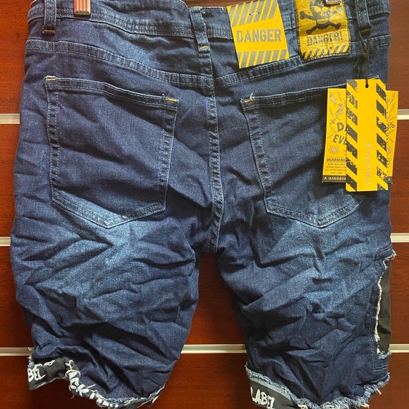 Short Ripped Men’s - Picture 2 of 3